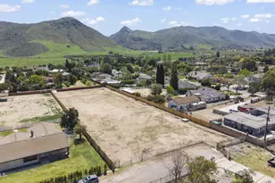 2447 Blanchard Pl, Camarillo, CA 93012 - Photo 1