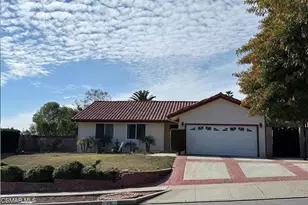 791 Dearborn Ave, Newbury Park, CA 91320 - Photo 1