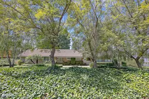 871 Encino Vista Dr, Thousand Oaks, CA 91362 - Photo 1