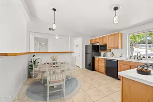 1005 Sheffield Pl, Thousand Oaks, CA 91360 - Photo 1