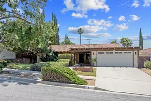 11 N Madrid Ave, Thousand Oaks, CA 91320 - Photo 1