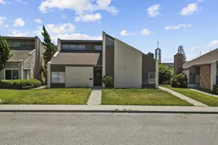 810 Janetwood Dr, Oxnard, CA 93030 - Photo 1