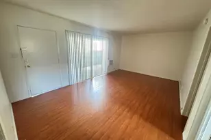 13507 Victory Blvd, Van Nuys, CA 91401 - Photo 1