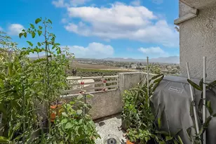 2913 Antonio Dr, Camarillo, CA 93010 - Photo 1
