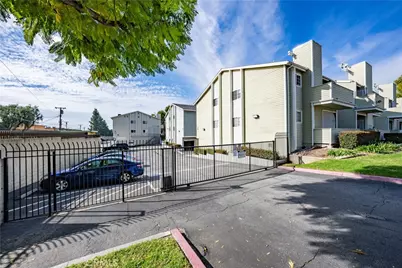 777 S Citrus Avenue, Azusa, CA 91702 - Photo 1