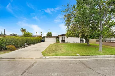 137 N Viceroy Avenue, Azusa, CA 91702 - Photo 1