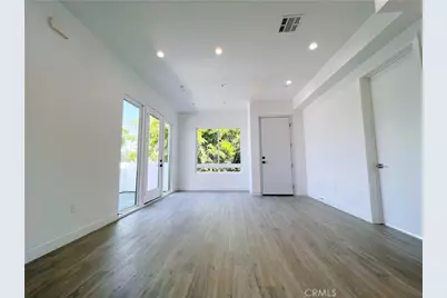 95 Harkness Avenue #301, Pasadena, CA 91106 - Photo 1