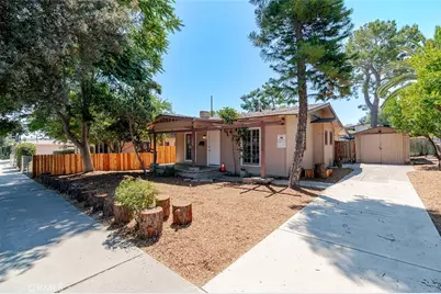 1062 E Villa Street, Pasadena, CA 91106 - Photo 1