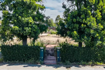2034 El Molino, Altadena, CA 91001 - Photo 1
