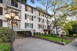 1222 N Olive Dr, West Hollywood, CA 90069 - Photo 1