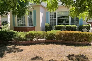 602 N Griffith Park Dr, Burbank, CA 91506 - Photo 1