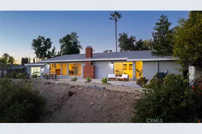 23112 Cass Avenue, Woodland Hills, CA 91364 - Photo 1