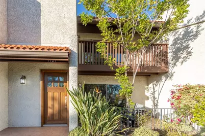 7727 Via Capri, Burbank, CA 91504 - Photo 1