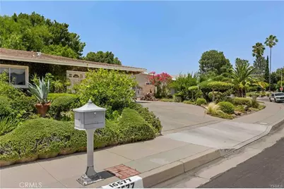 16577 16575 Knollwood, Granada Hills, CA 91344 - Photo 1