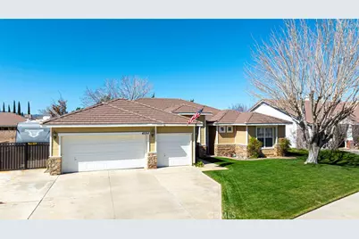 43353 Honeybee, Lancaster, CA 93536 - Photo 1