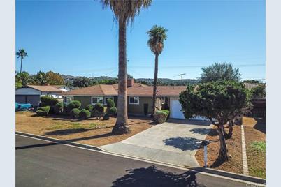 1646 E Thackery Street - Photo 1