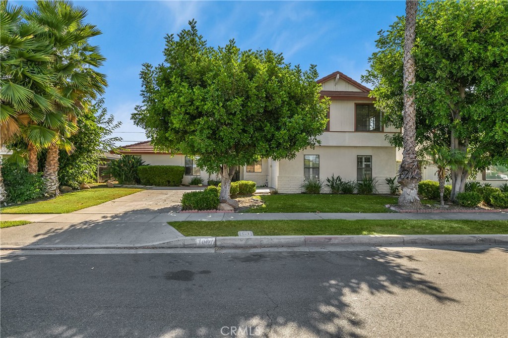 1067 N Mallard St, Orange, CA 92867 - MLS CV22208471 - Coldwell Banker