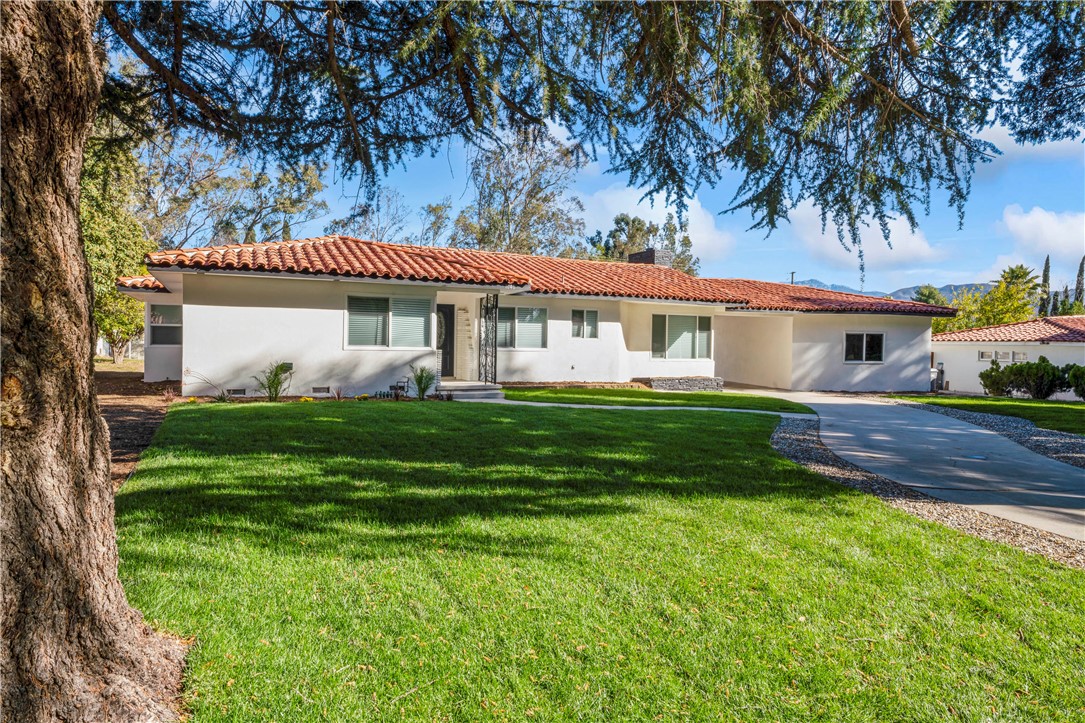 1040 Linda Vista Dr, Banning, CA 92220 MLS CV22244424 Coldwell Banker