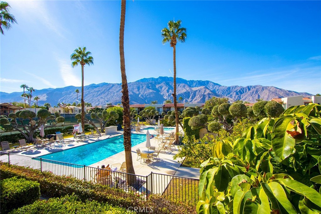 1421 N Sunrise Way 37, Palm Springs, CA 92262 MLS CV22245523
