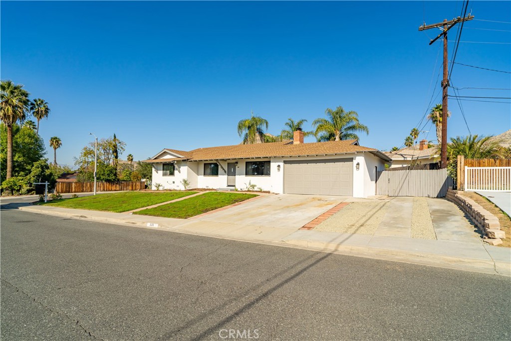 531 W Campus View Dr, Riverside, CA 92507 MLS CV22255163 Coldwell Banker