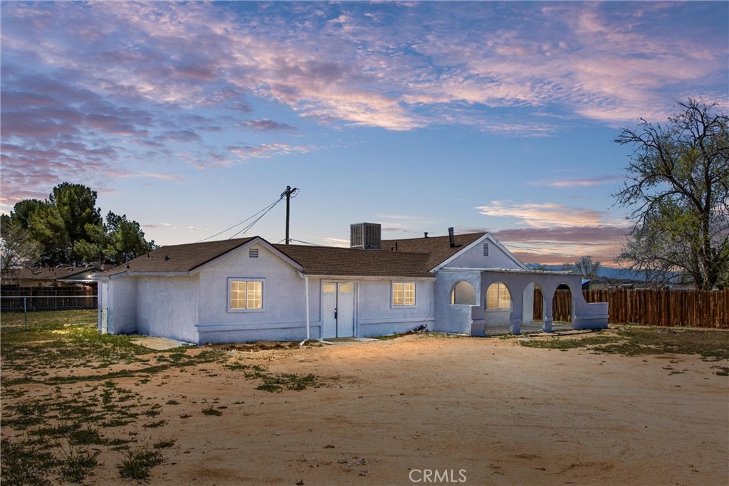 22889 Cahuilla Rd, Apple Valley, CA 92307 MLS CV23034766 Coldwell