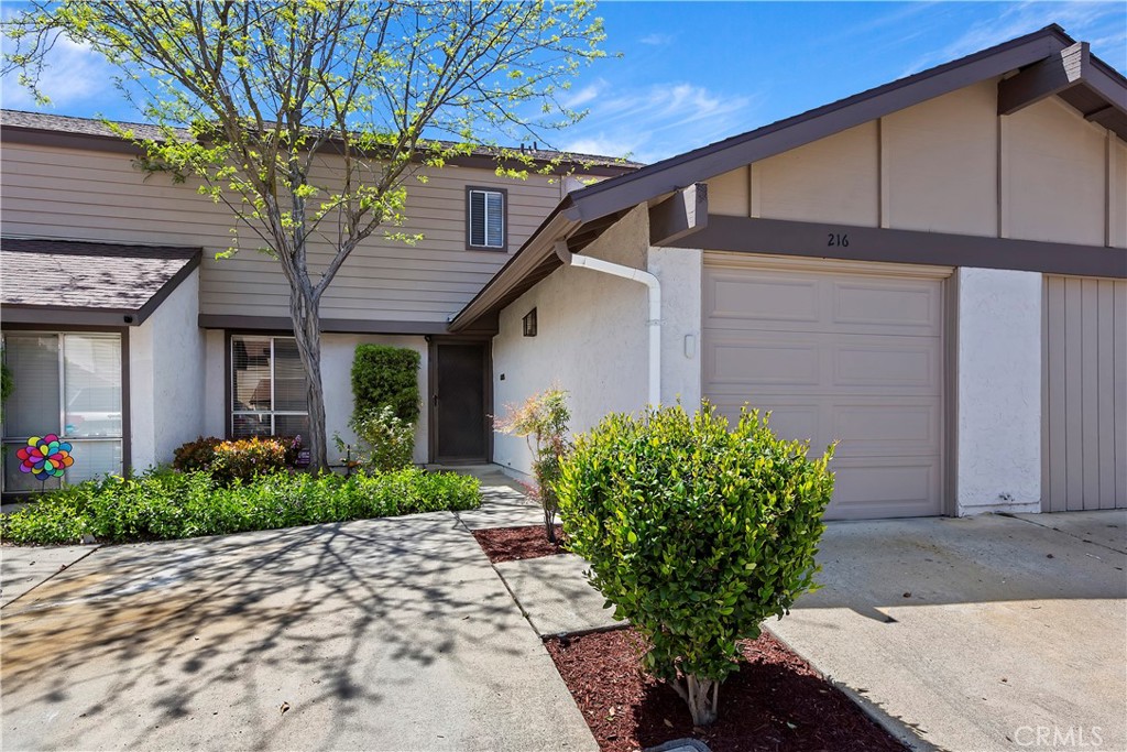 216 Eveningside, Escondido, CA 92026 MLS CV23066963 Coldwell Banker