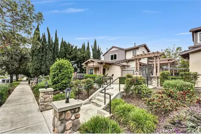 547 N Wilson Avenue #2, Pasadena, CA 91106 - Photo 1