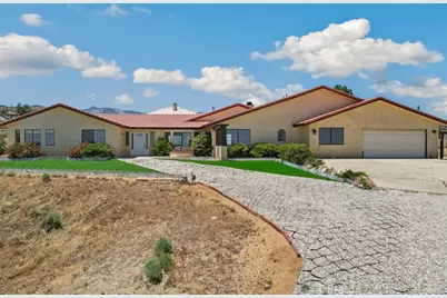 8636 Riggins Road, Phelan, CA 92371 - Photo 1