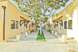 626 W 59th Pl, Los Angeles, CA 90044 - Photo 1