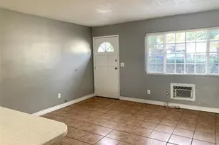 640 N 3rd Ave, Upland, CA 91786 - Photo 1