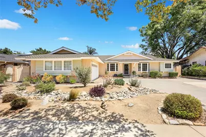 647 Ridgefield Dr, Claremont, CA 91711 - Photo 1