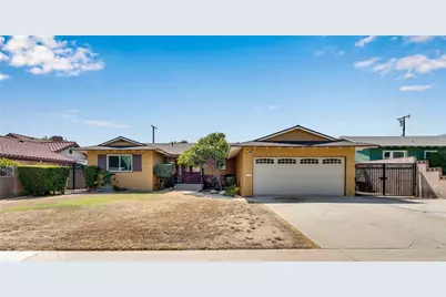 1137 N Pasadena Avenue, Azusa, CA 91702 - Photo 1