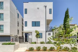 4827 Oakwood Ave, Los Angeles, CA 90004 - Photo 1