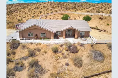 9696 Milpas Drive, Apple Valley, CA 92308 - Photo 1
