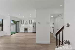 10500 Sunland Blvd, Sunland, CA 91040 - Photo 1