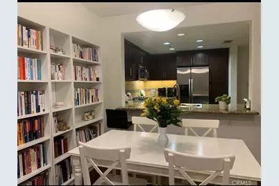 931 E Walnut Street #201, Pasadena, CA 91106 - Photo 1