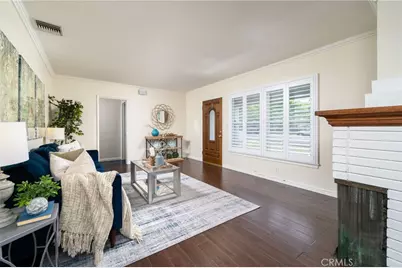 323 W Bennett Avenue, Glendora, CA 91741 - Photo 1
