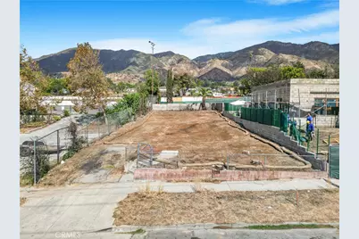 75 W Palm Street, Altadena, CA 91001 - Photo 1