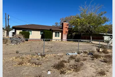 15932 Live Oak, Hesperia, CA 92345 - Photo 1