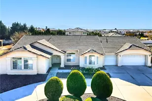 19149 Catalina, Apple Valley, CA 92308 - Photo 1