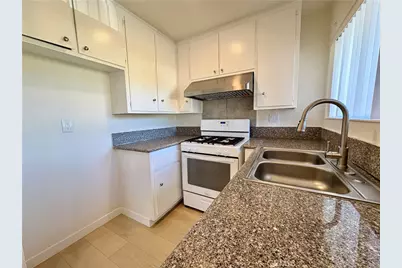 660 E 6th Street #C, Azusa, CA 91702 - Photo 1