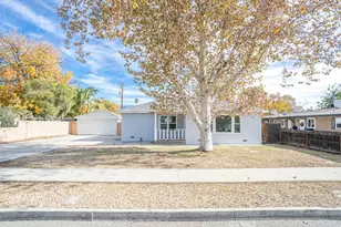 140 S Thompson St, Hemet, CA 92543 - Photo 1