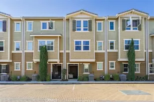 7225 N Cedar, Van Nuys, CA 91405 - Photo 1