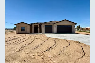10466 10th Avenue, Hesperia, CA 92345 - Photo 1