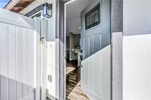 724 N Sycamore Ave, Rialto, CA 92376 - Photo 1