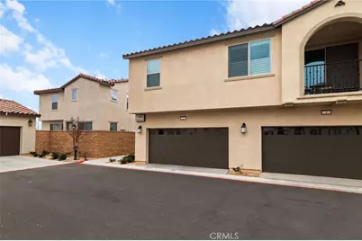 16667 Snowdrop #2, Fontana, CA 92336 - Photo 1