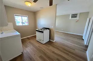 961 W Kimball Ave, Hemet, CA 92543 - Photo 1