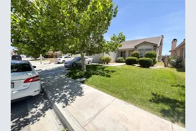4042 W Avenue J9, Lancaster, CA 93536 - Photo 1