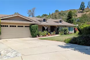 2397 N San Benito Ct, Claremont, CA 91711 - Photo 1
