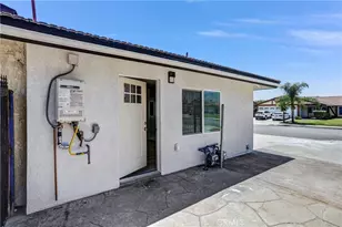 857 S Idyllwild Ave, Rialto, CA 92376 - Photo 1